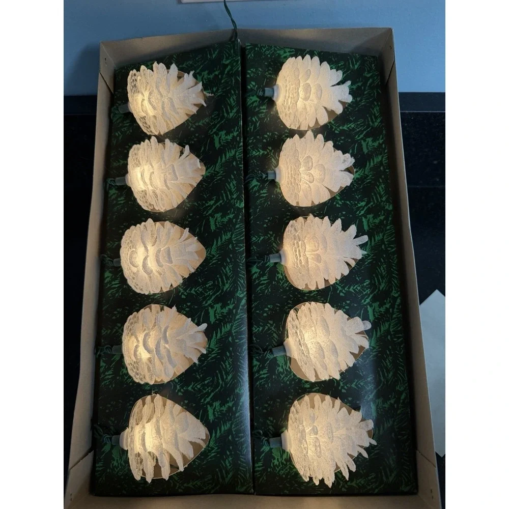 Vintage NOS Santa's World Italian Pine Cone Christmas Lights 2 Sets Tested Works